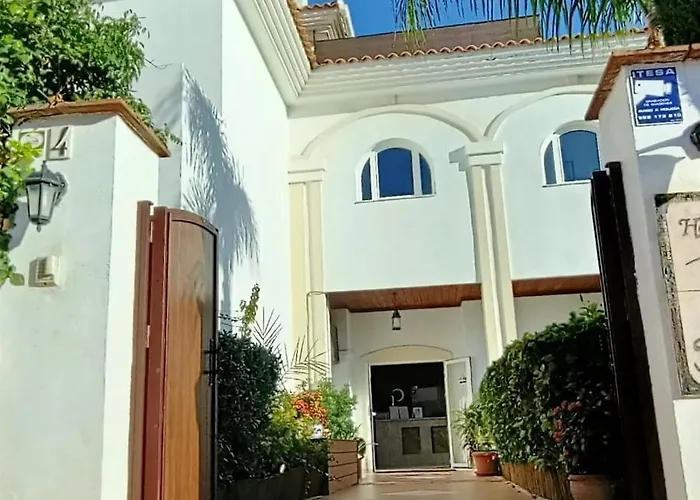 La Luna Blanca